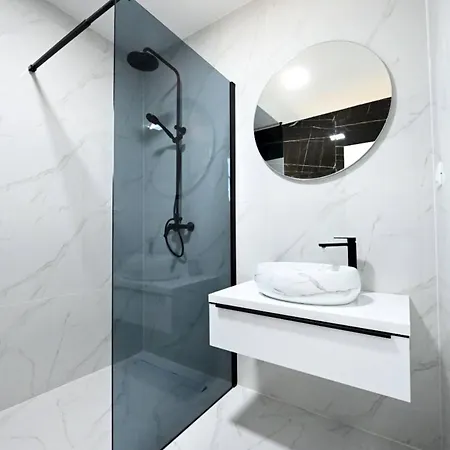 Holiday home House With Heated Pool, Jacuzzi Prolozac 1