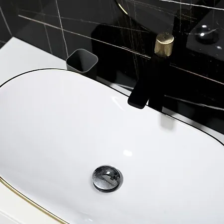 House With Heated Pool, Jacuzzi Prolozac 1 Donji Prolozac