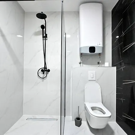 Holiday home House With Heated Pool, Jacuzzi Prolozac 1